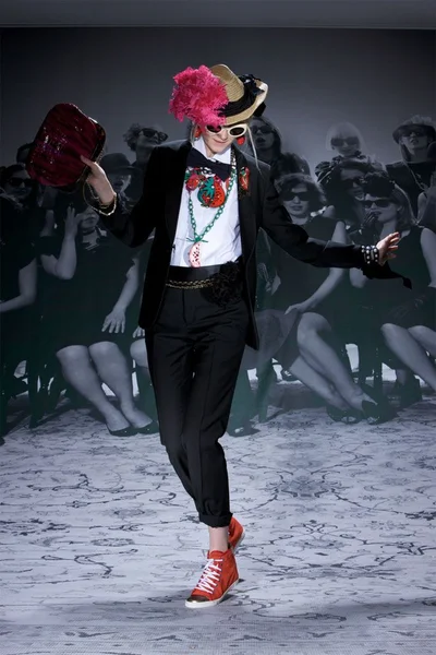 Look 24